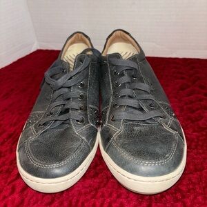 Taos shoes women size 9